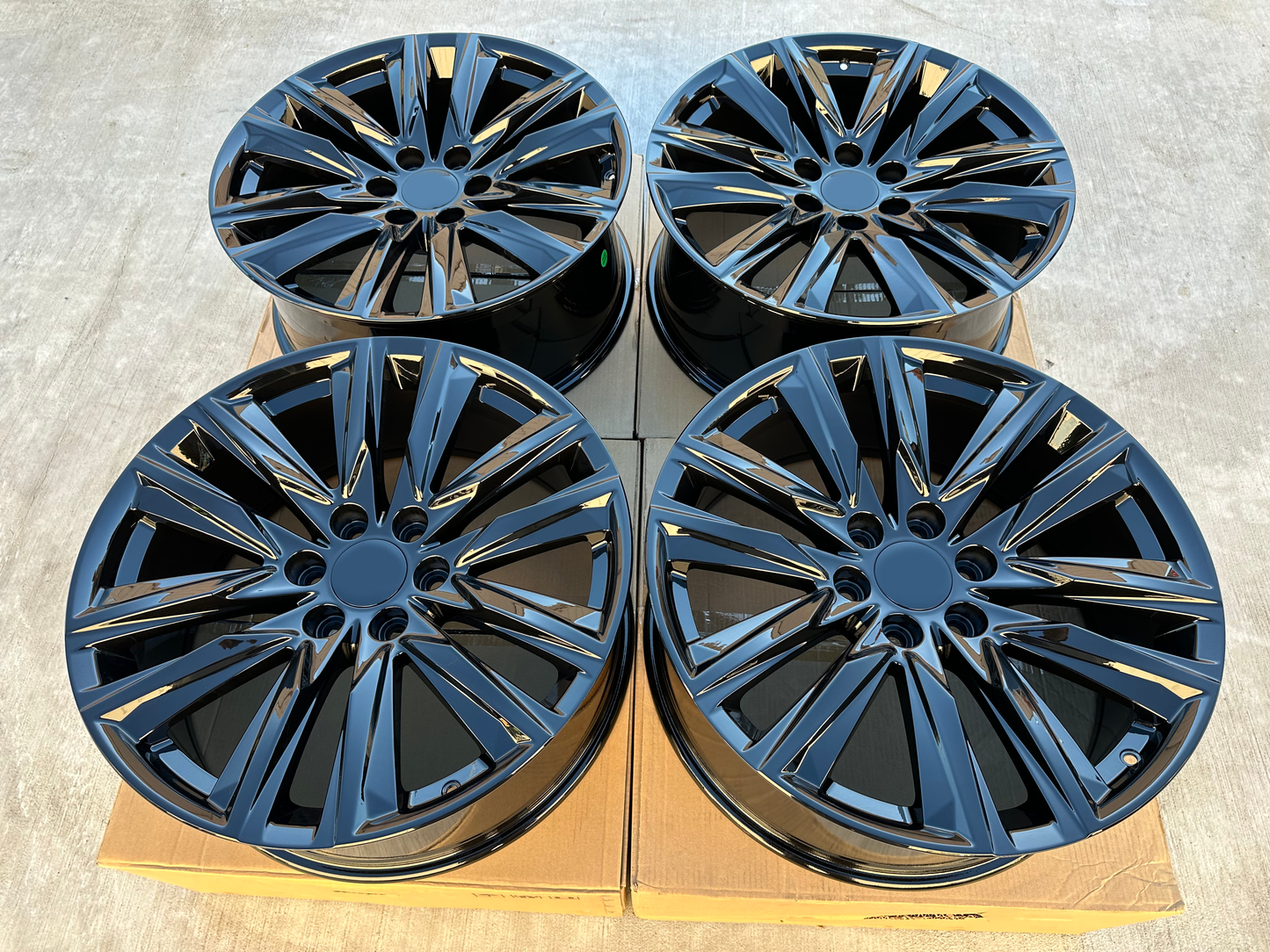 22X9.0 Gloss Black - Fits Chevrolete Silverado 1500,  Tahoe, Suburban, Avalanche, Express Van 1500 GMC Sierra K1500, Safari, Savanna Van, Yukon, Denali Cadillac Escalade